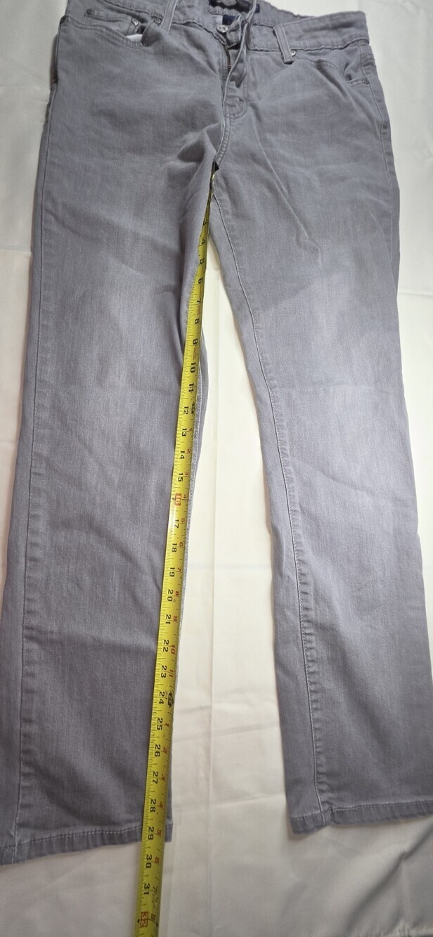 Levi's Men's Jeans Size 32x28 Mid-Rise Skinny 12M Sku 182